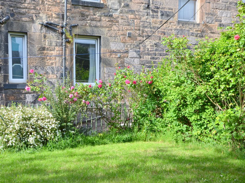 2 bed flat to rent in Wolseley Place, Edinburgh EH8, £1,500 pcm