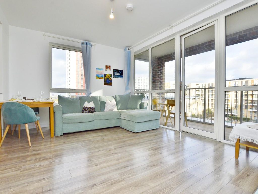 1 bed flat for sale in Minnie Baldock Street, London E16, £400,000