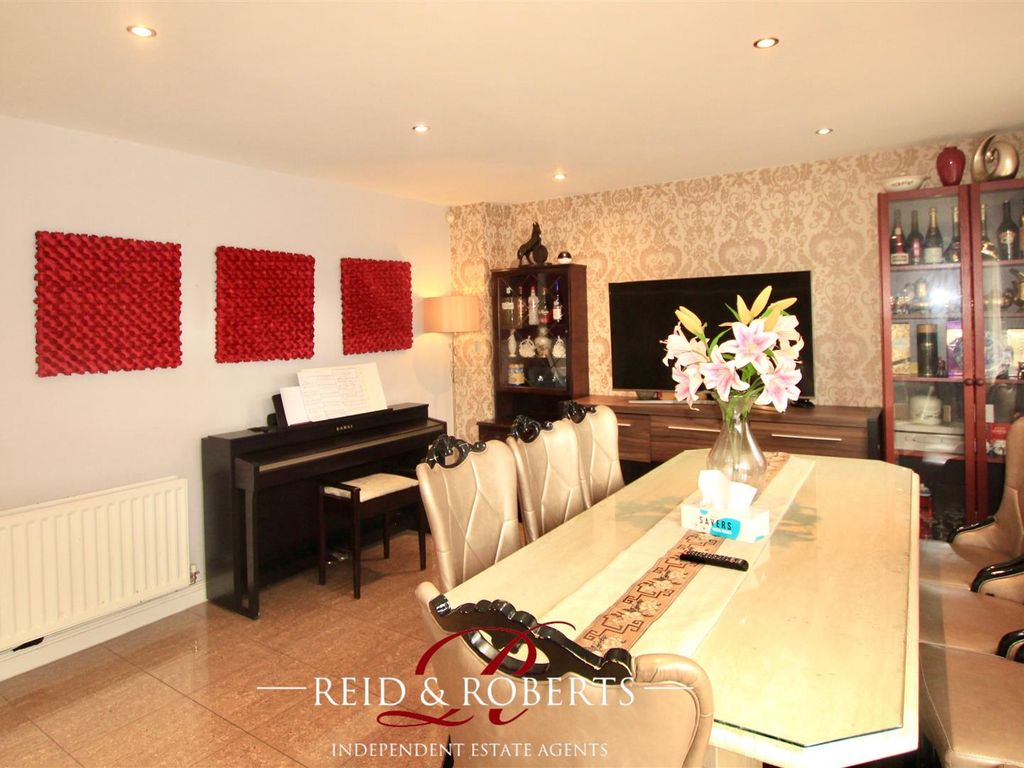 4 bed detached house for sale in Butterley Drive, Buckley CH7, £355,000