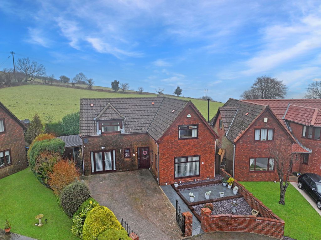 4 bed detached house for sale in Cae Pen Y Graig, Caerphilly CF83, £425,000