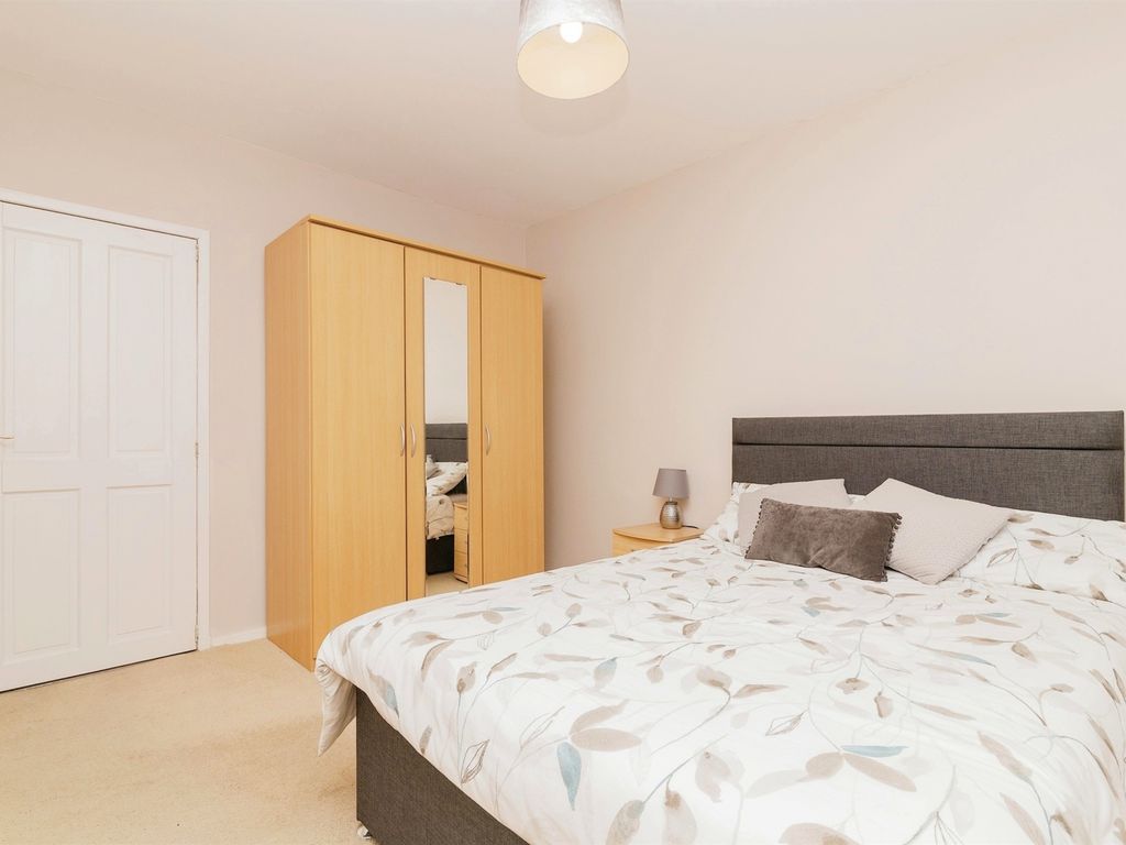 3 bed flat for sale in Hillside Road, Glasgow G43, £89,000