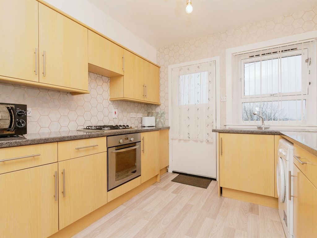 3 bed flat for sale in Hillside Road, Glasgow G43, £89,000