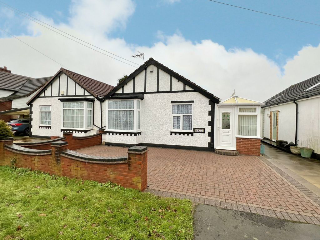 2 bed semi-detached bungalow for sale in Highters Heath Lane, Kings Heath, Birmingham B14, £300,000