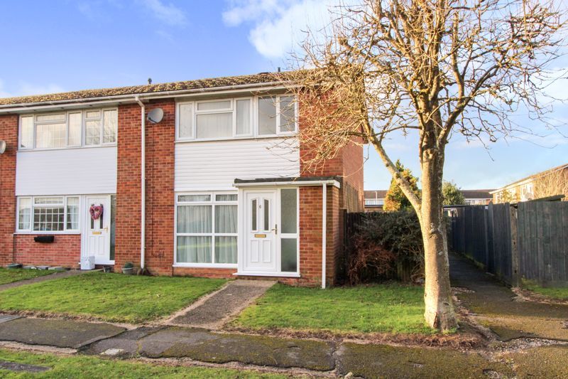 3 bed end terrace house for sale in Ashtree Walk, Hazlemere, High Wycombe HP15, £399,950
