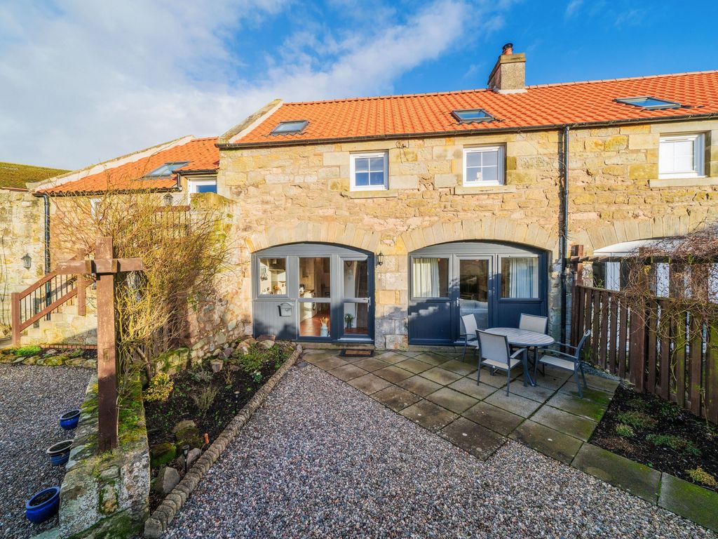 3 bed cottage for sale in Dron Court, St Andrews KY16, £275,000
