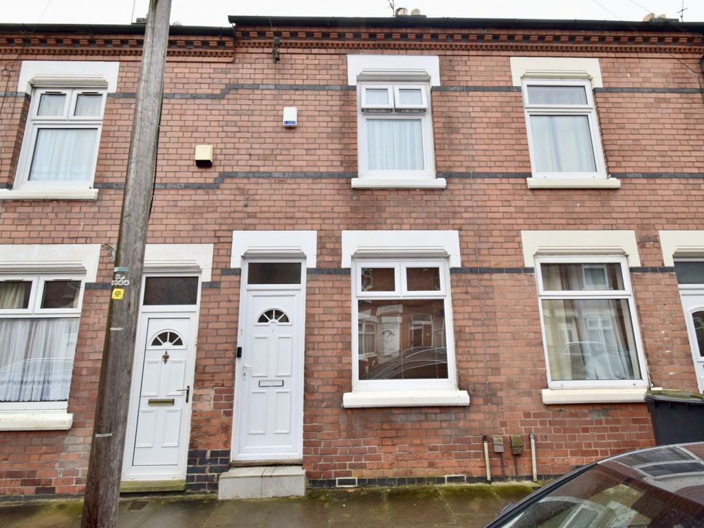 3 bed terraced house for sale in Herschell Street, Stoneygate, Leicester LE2, £260,000