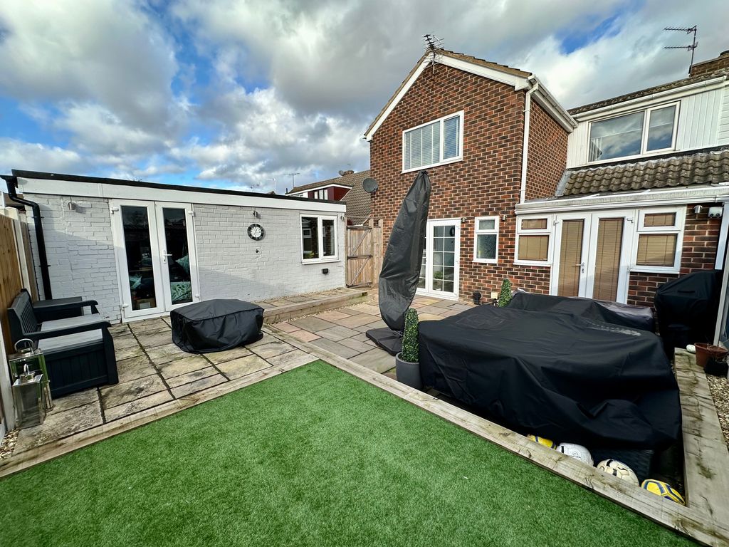4 bed semi-detached bungalow for sale in Vicarage Way, Arksey, Doncaster DN5, £235,000