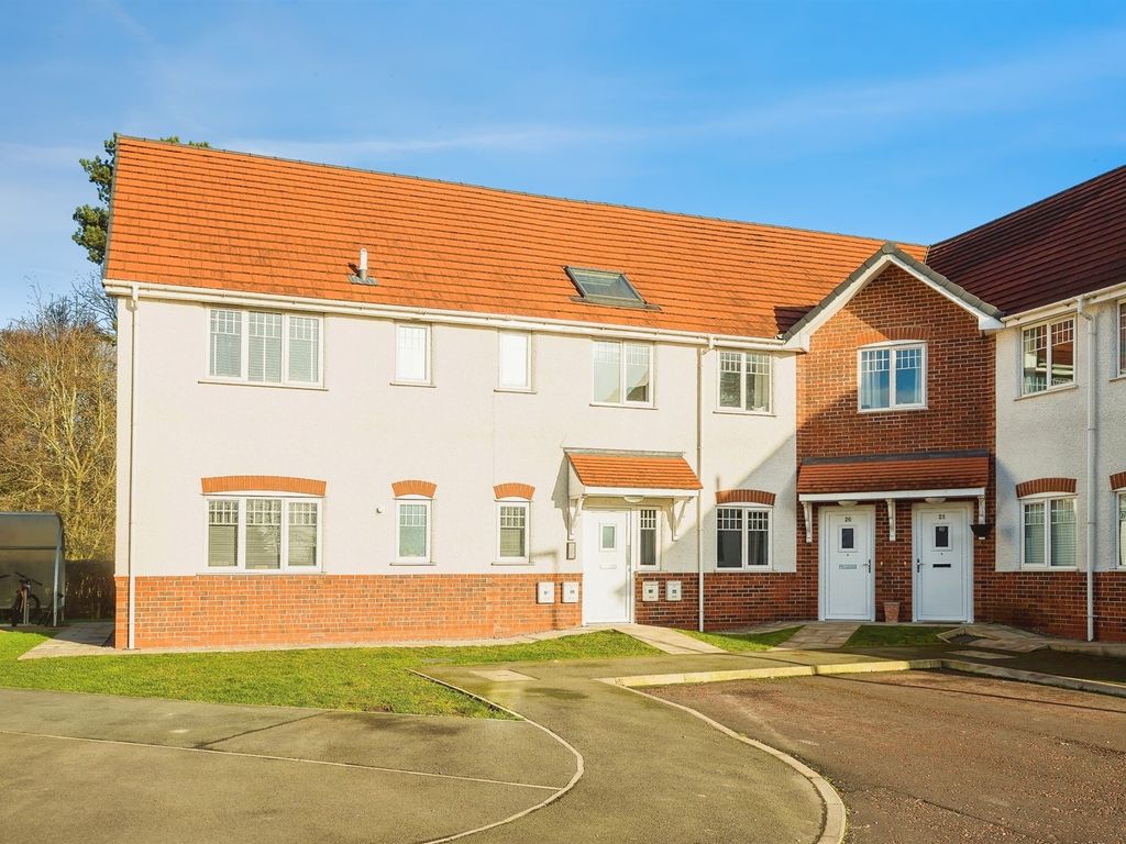 2 bed flat for sale in Troopers Close, Christleton, Chester CH3, £146,000