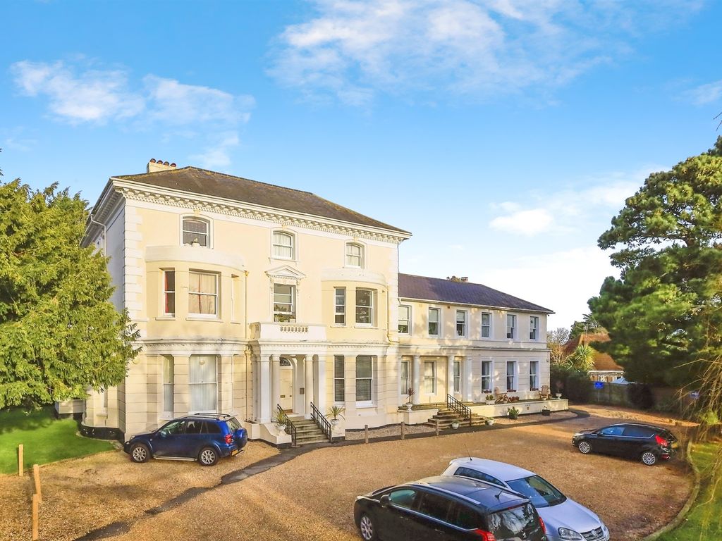 1 bed flat for sale in Church Street, Willingdon, Eastbourne BN22, £155,000