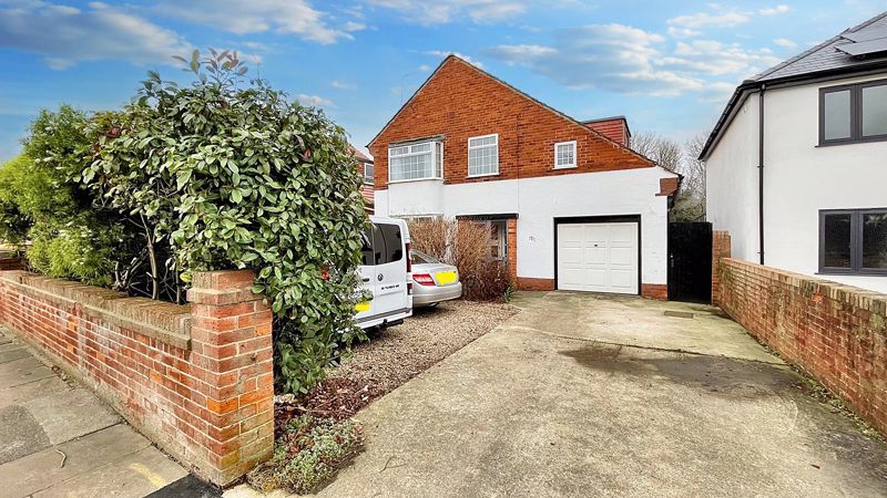 5 bed detached house for sale in Yarborough Crescent, Uphill, Lincoln LN1, £480,000