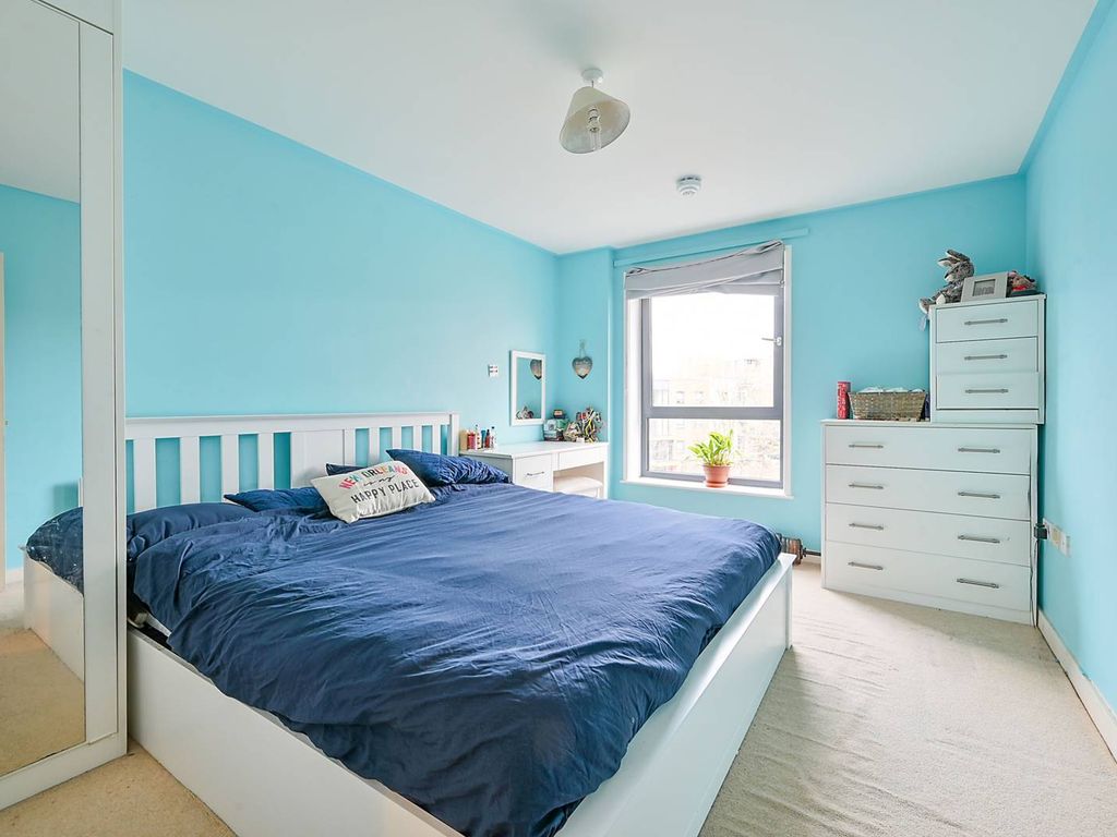 1 bed flat for sale in All Saints Road, Acton, London W3, £375,000