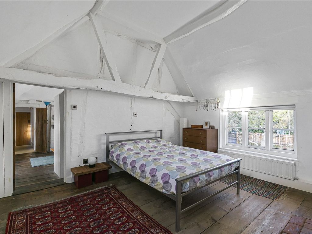 4 bed detached house for sale in Bedmond Road, Hemel Hempstead, Hertfordshire HP3, £1,000,000