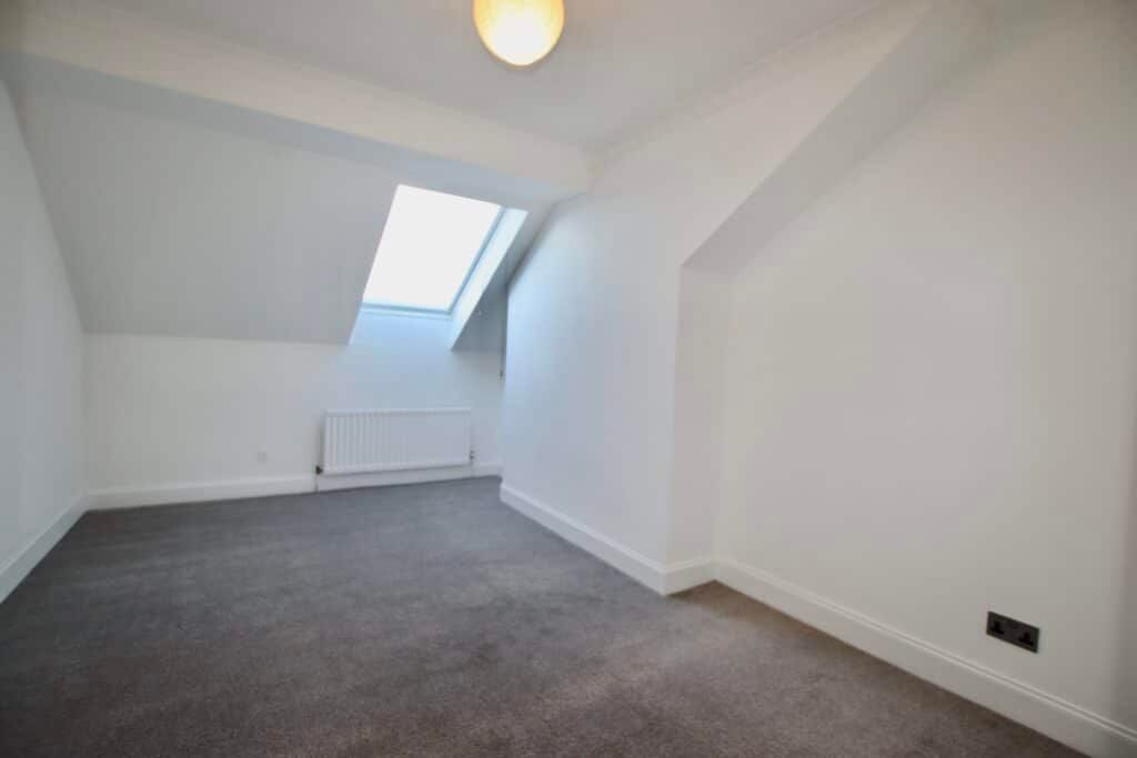 2 bed flat for sale in Glenacre Street, Glasgow G45, £79,999