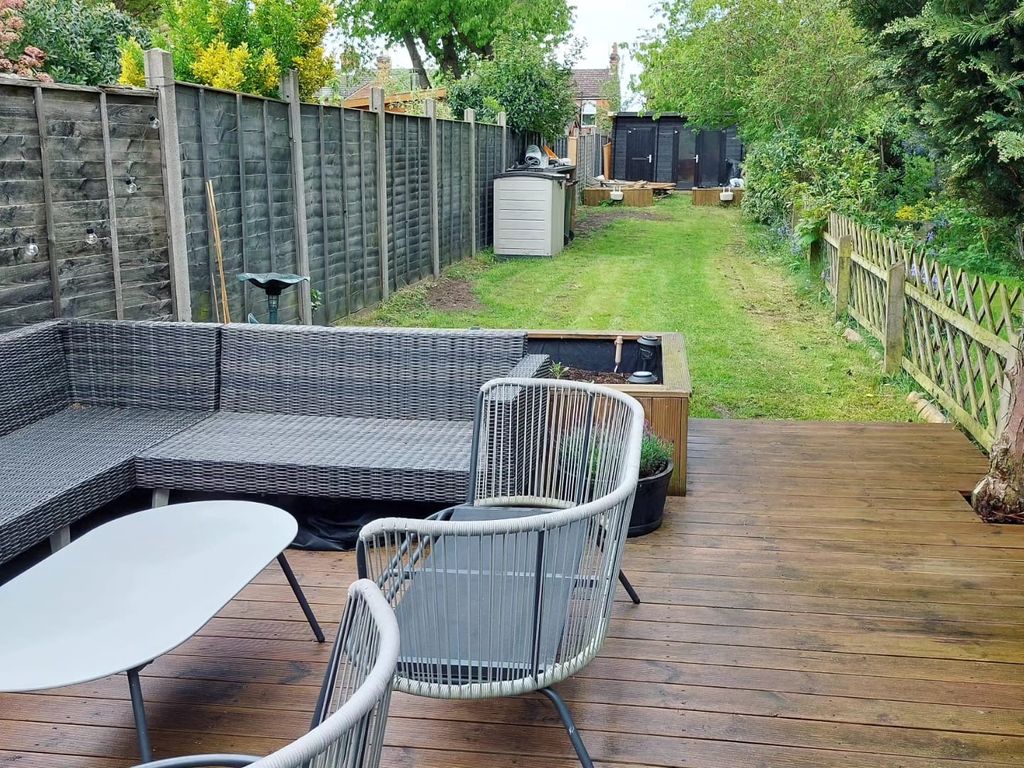 2 bed terraced house for sale in York Road, Ipswich IP3, £235,000