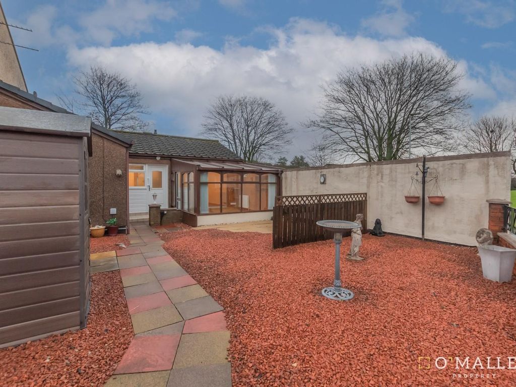 2 bed bungalow for sale in Broompark West, Menstrie FK11, £119,995