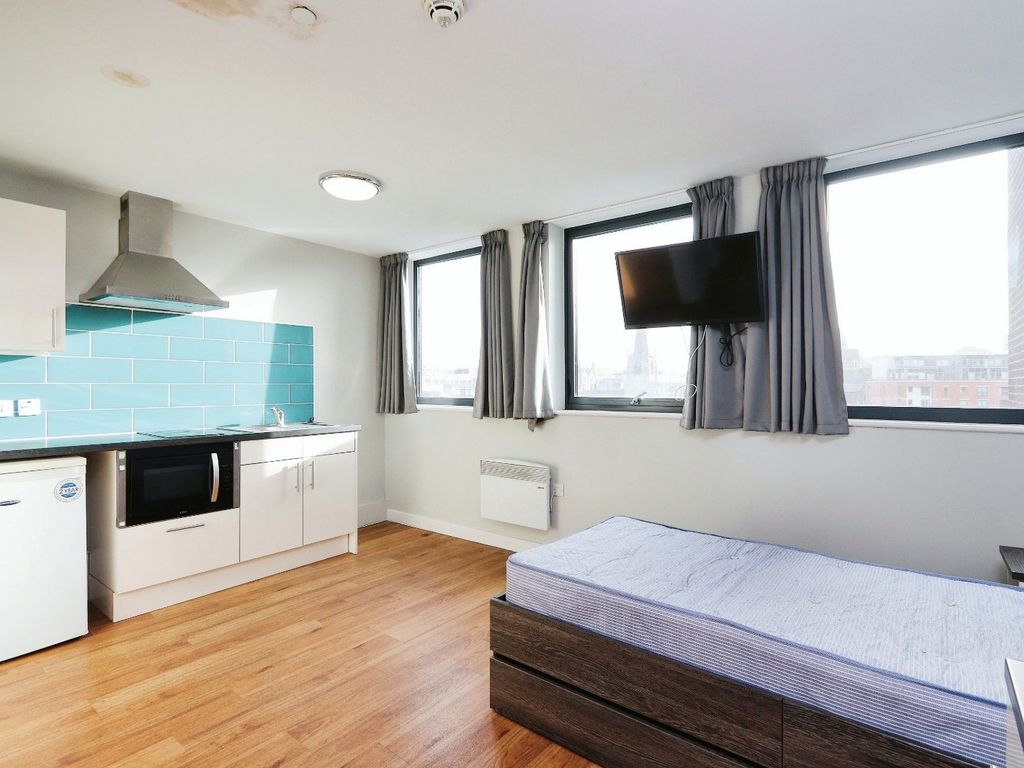 1 bed flat for sale in Queen Street, Sheffield, South Yorkshire S1, £30,000