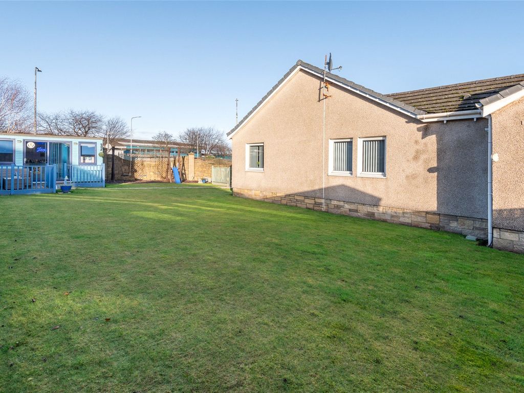 3 bed bungalow for sale in Levenbank Drive, Leven KY8, £255,000
