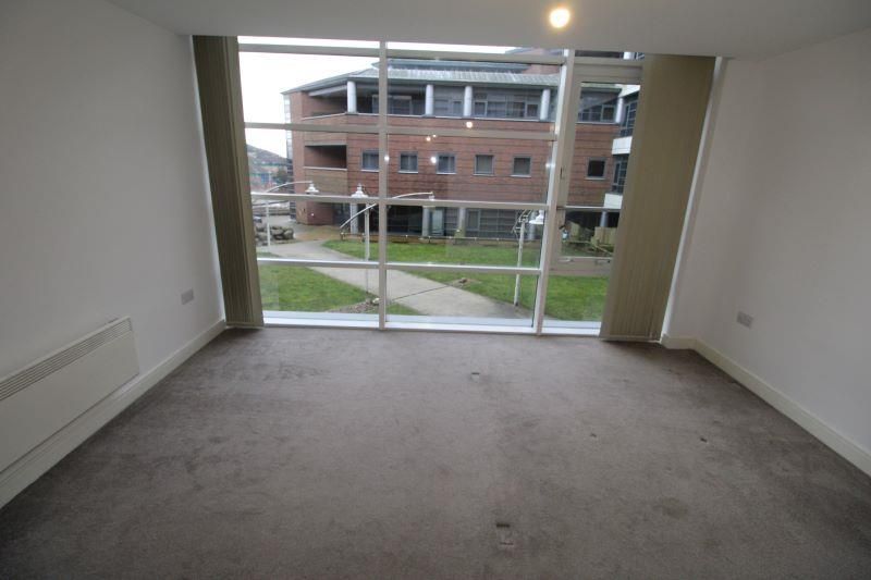1 bed flat for sale in The Landmark, Dudley Road, Brierley Hill DY5, £104,950