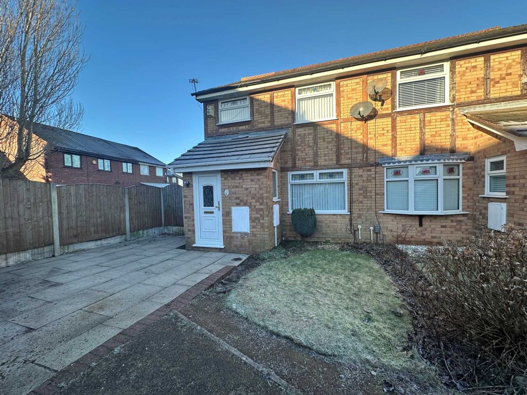 3 bed semi-detached house to rent in Treviot Close, Kirkby L33, £850 pcm