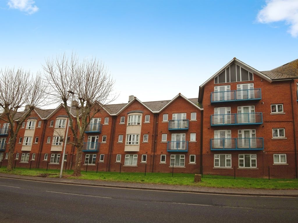 2 bed flat for sale in Powhay Mills, Tudor Street, Exeter EX4, £200,000