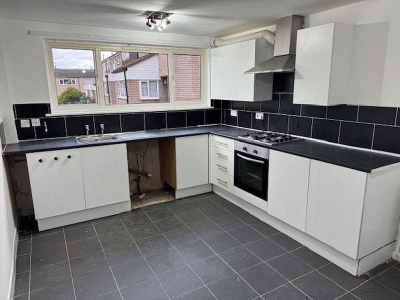 3 bed property to rent in Wantage, Telford TF7, £775 pcm