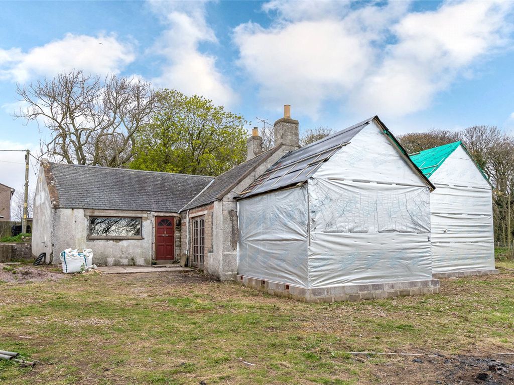 Land for sale in Rob Roy Inn, Kinneff, Montrose, Aberdeenshire DD10, £160,000