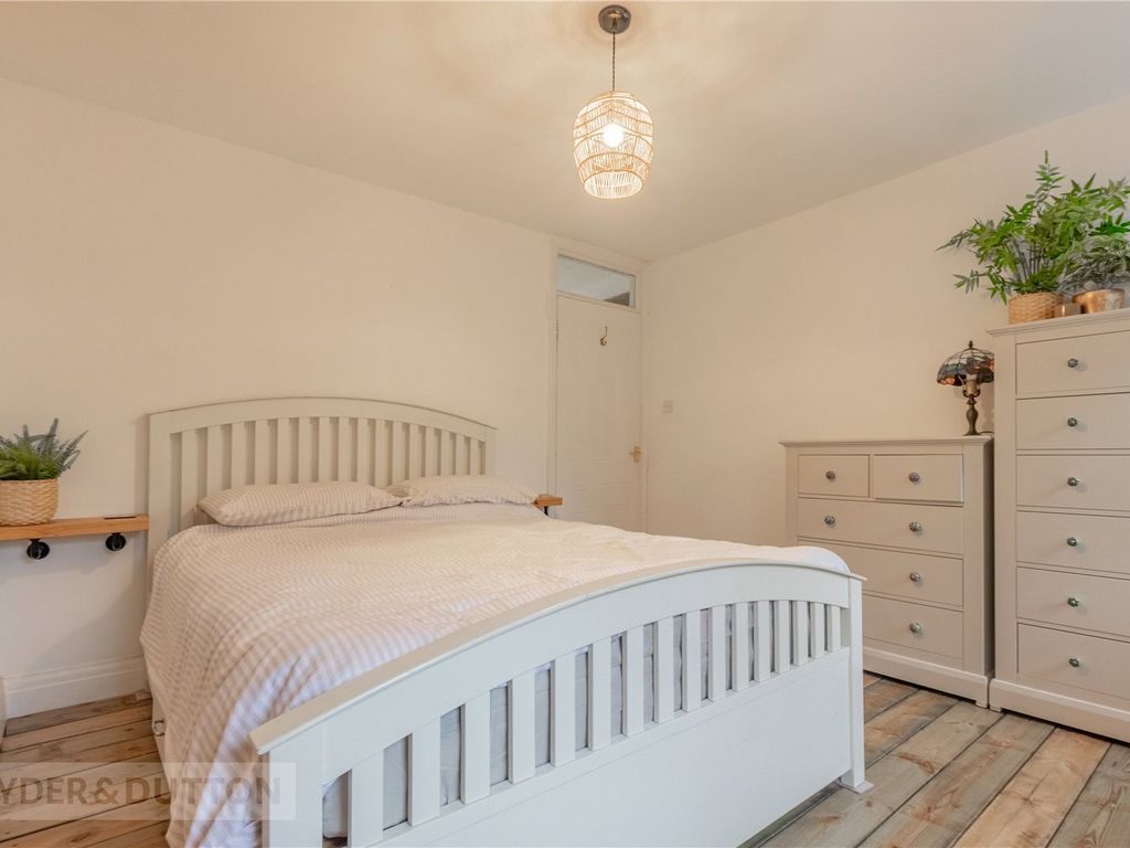 1 bed flat for sale in Gatehead House, Gatehead Road, Delph, Saddleworth OL3, £180,000