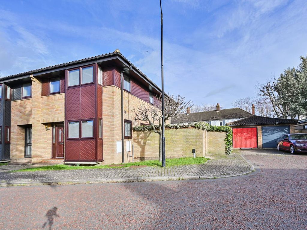 3 bed semi-detached house for sale in Isambard Mews, Isle Of Dogs, London E14, £975,000