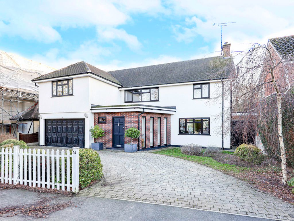 4 bed detached house for sale in Woodlands Park, Leigh-On-Sea SS9, £1,300,000