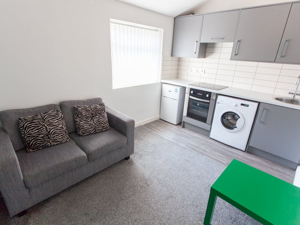 2 bed flat to rent in Fell Street, Liverpool L7, £455 pcm