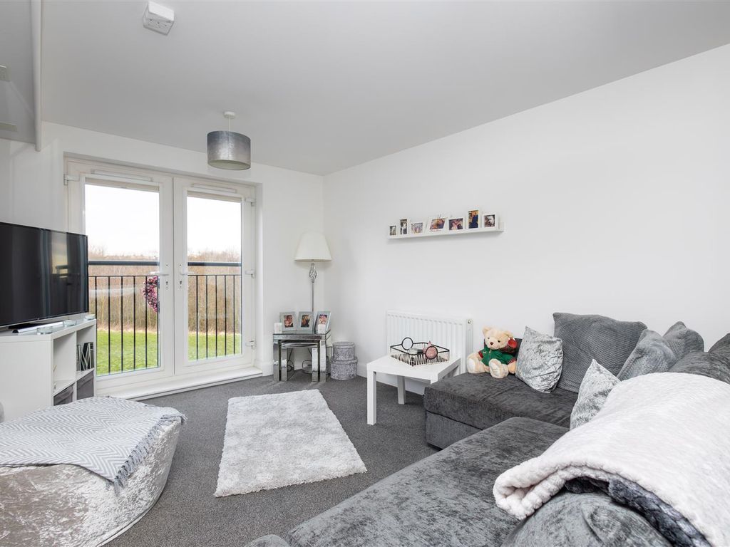 1 bed flat for sale in Scampston Drive, East Ardsley, Wakefield WF3, £110,000