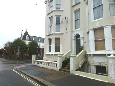 2 bed flat for sale in Park Road, Bognor Regis PO21, £160,000