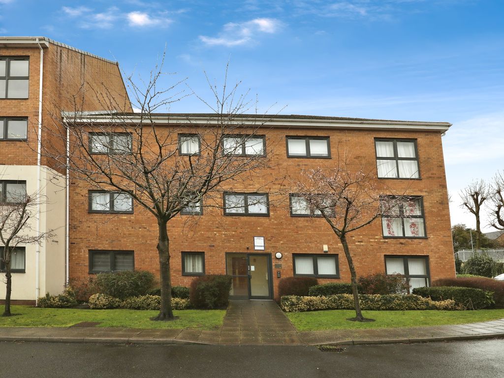2 bed flat for sale in Lowbridge Court, Liverpool L19, £115,000