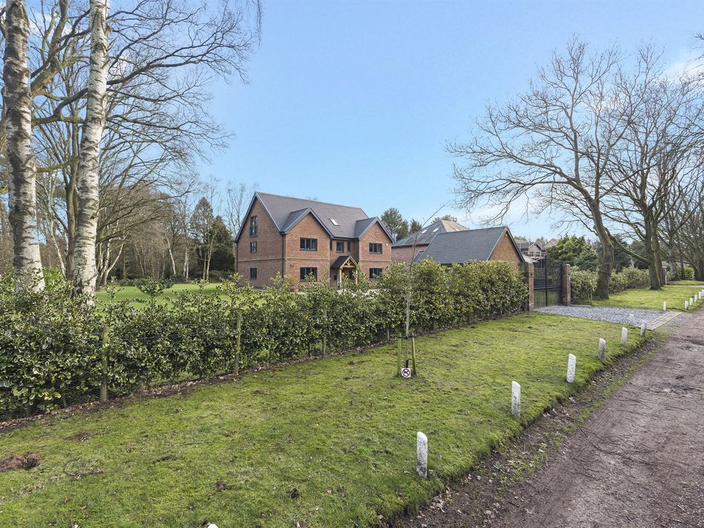 6 bed detached house for sale in Sandy Lane, Cranage, Crewe CW4, £1,250,000