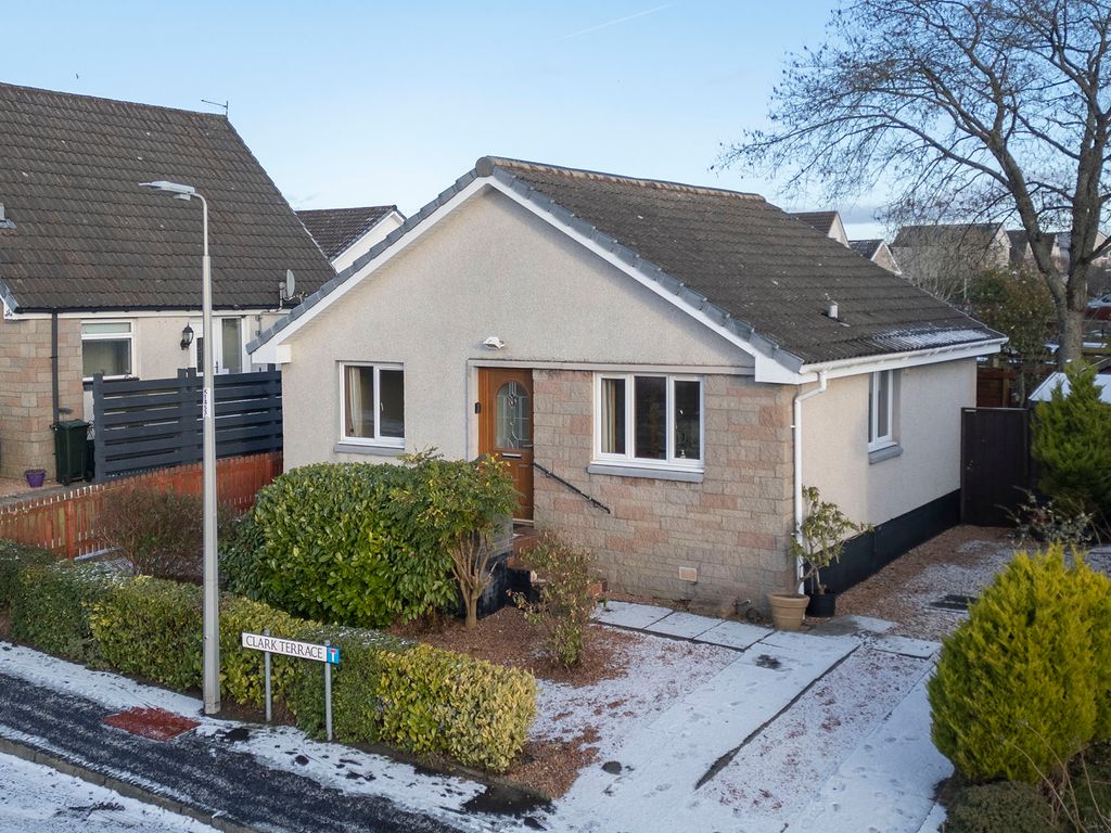2 bed detached bungalow for sale in Clark Terrace, Crieff PH7, £150,000