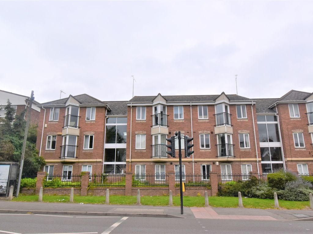 2 bed flat for sale in Emscote Road, Warwick CV34, £169,950