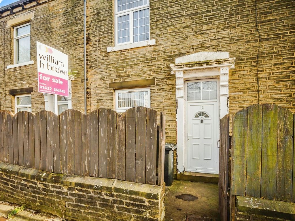 2 bed terraced house for sale in Blackwood Grove, Halifax HX1, £115,000
