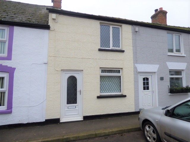 2 bed terraced house to rent in High Street, Aylburton GL15, £725 pcm