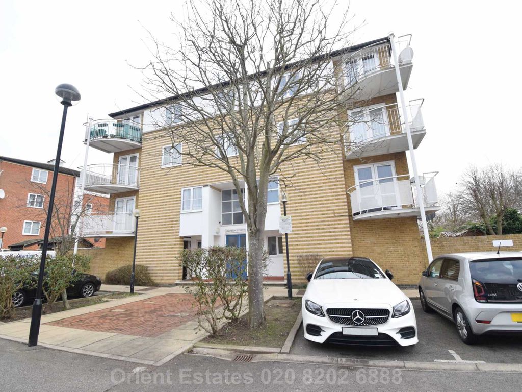 1 bed flat to rent in Pageant Avenue, Colindale NW9, £1,500 pcm