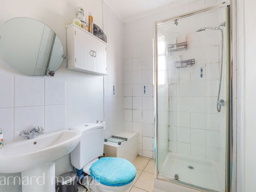 1 bed flat for sale in Kingston Road, Norbiton, Kingston Upon Thames KT1, £275,000