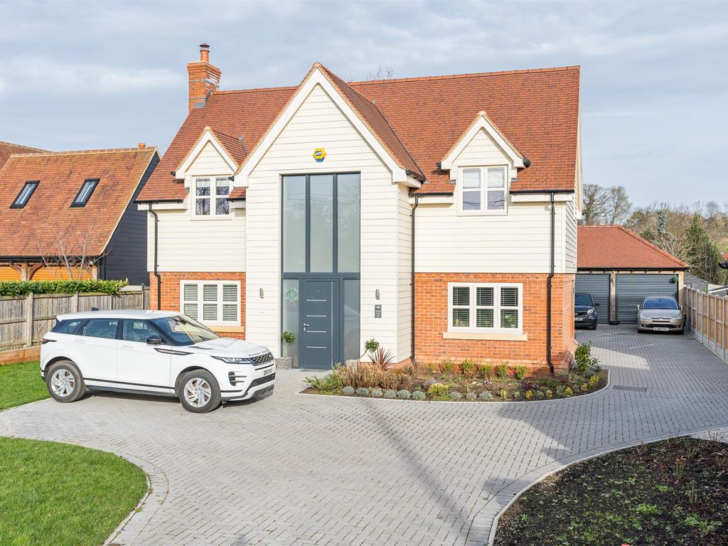 4 bed detached house for sale in Chelmsford Road, Purleigh, Chelmsford CM3, £1,200,000