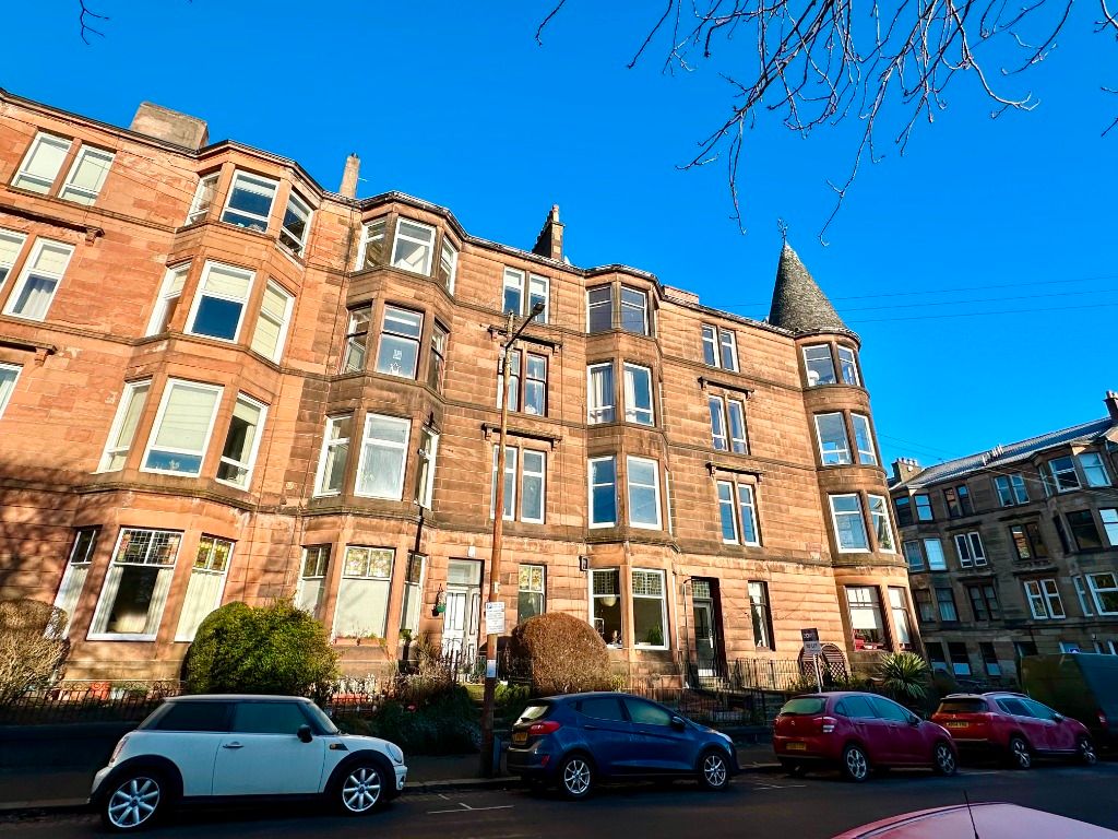 5 bed flat to rent in Wilton Street, North Kelvinside, Glasgow G20, £3,000 pcm