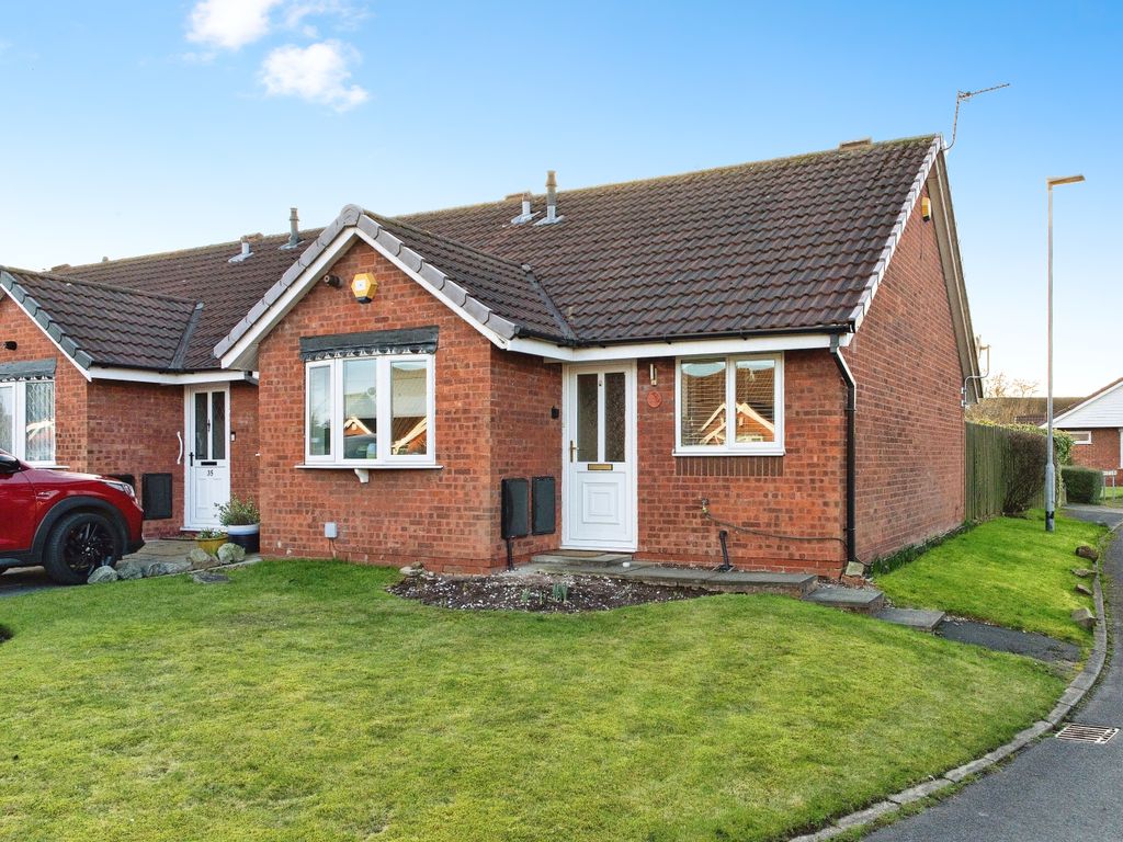 2 bed bungalow for sale in Rimington Close, Culcheth, Warrington, Cheshire WA3, £270,000