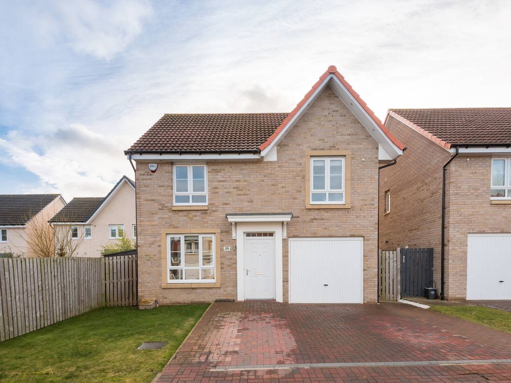 4 bed detached house for sale in 25 Flockhart Gait, Newcraighall, Musselburgh EH21, £385,000