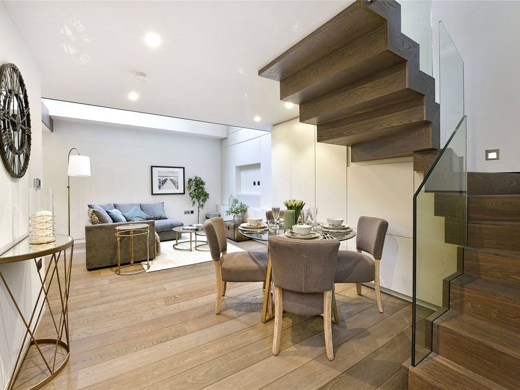 1 bed flat for sale in Bolton Studios, 17B Gilston Road, London SW10, £899,000