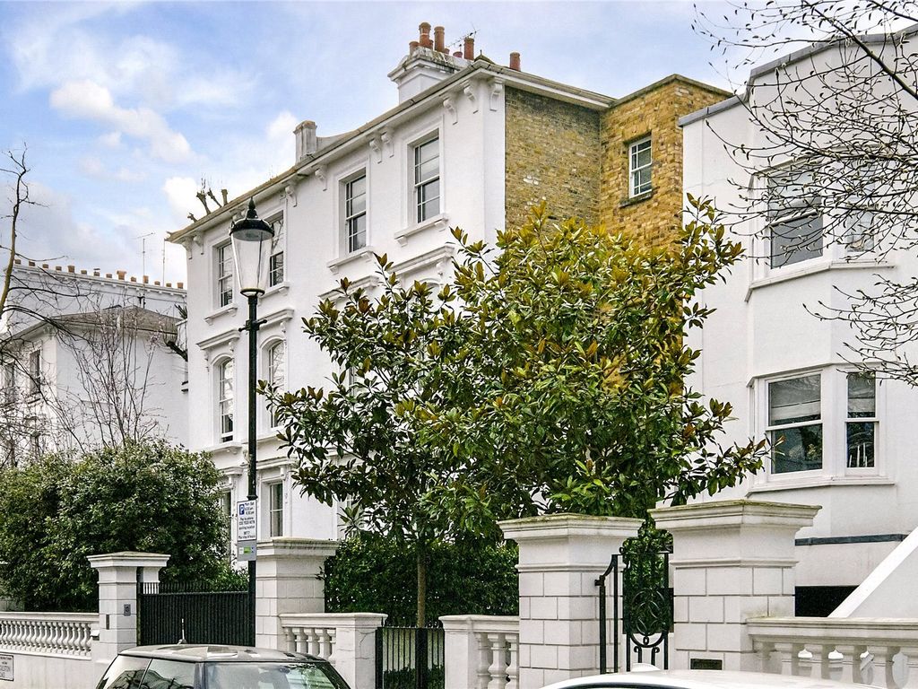 1 bed flat for sale in Bolton Studios, 17B Gilston Road, London SW10, £899,000