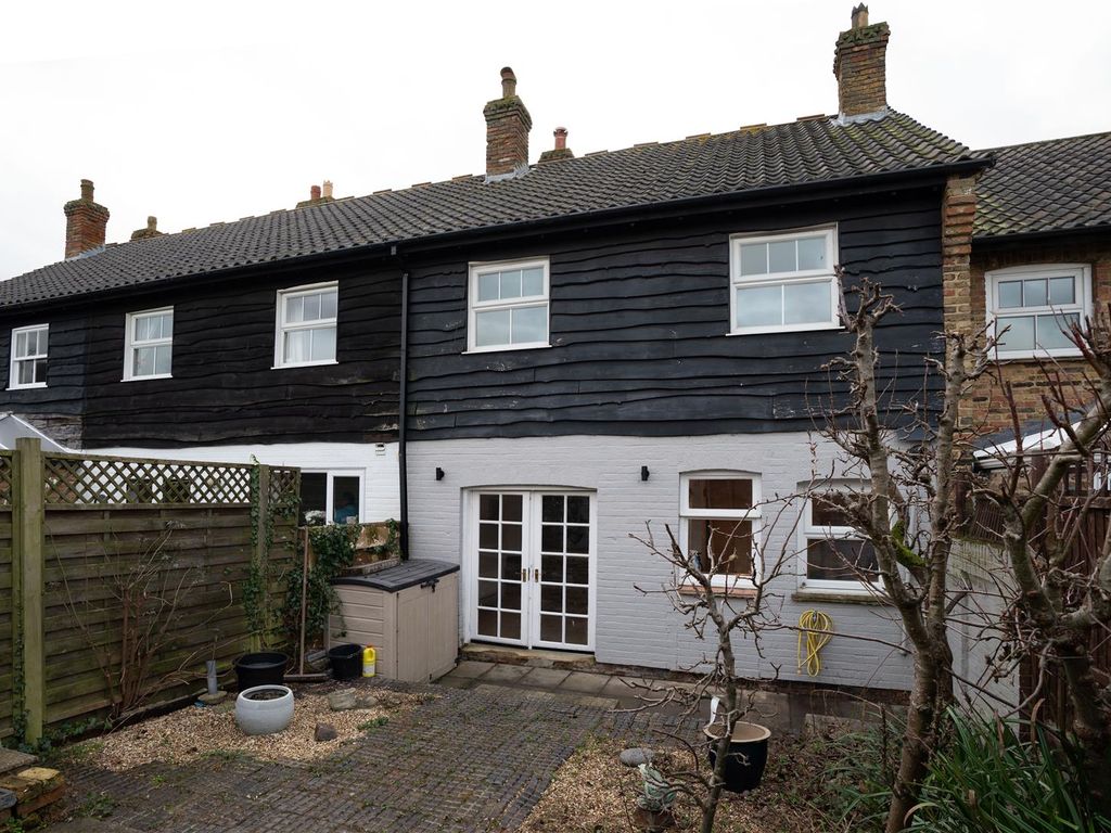 3 bed property for sale in The Magpies, Epping Green, Epping CM16, £490,000