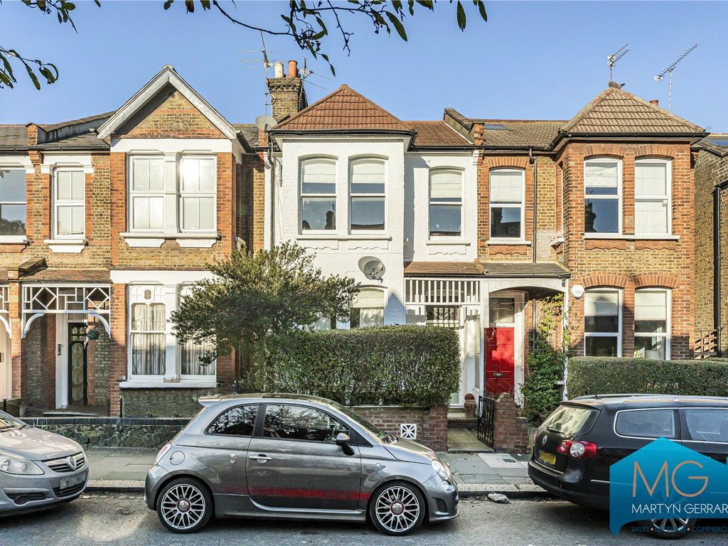 2 bed flat for sale in Huntingdon Road, London N2, £600,000