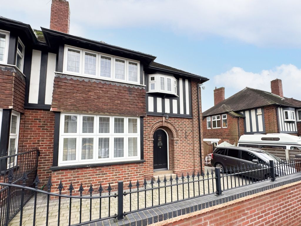4 bed semi-detached house to rent in Arlington Road, New Normanton, Derby, Derbyshire DE23, £1,500 pcm