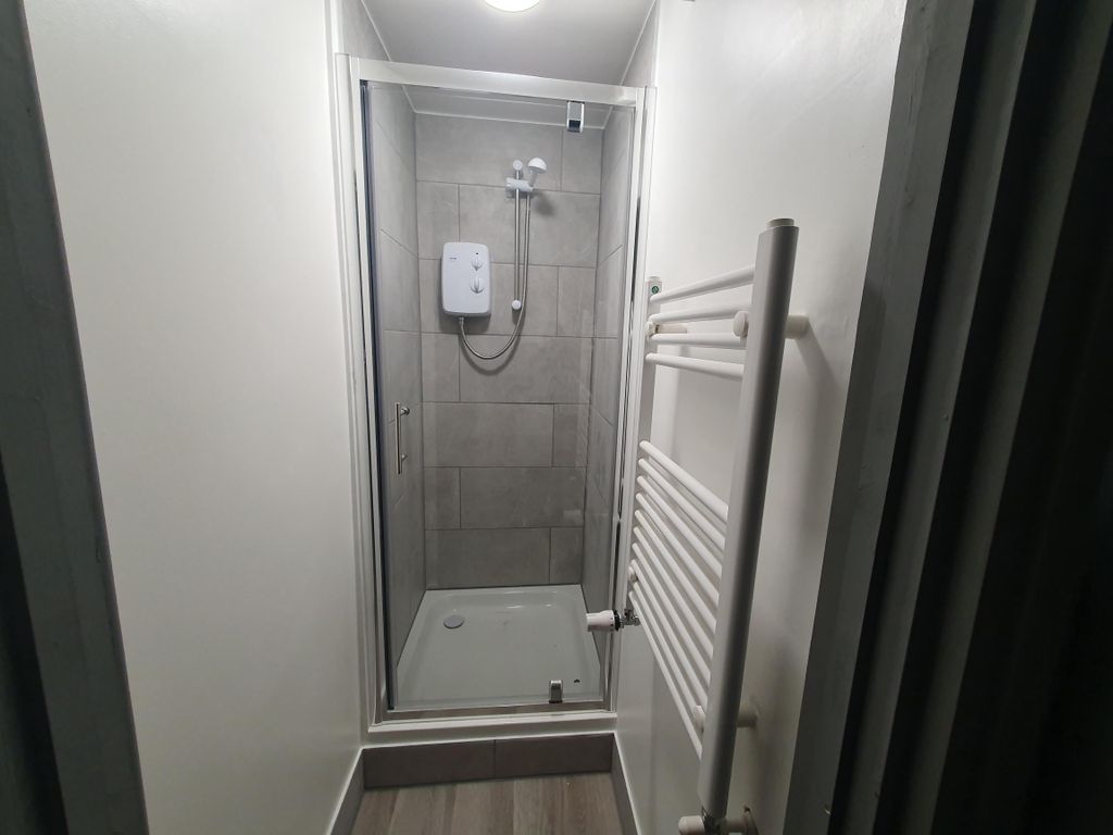 Room to rent in Higher Kingston, Yeovil BA21, £630 pcm